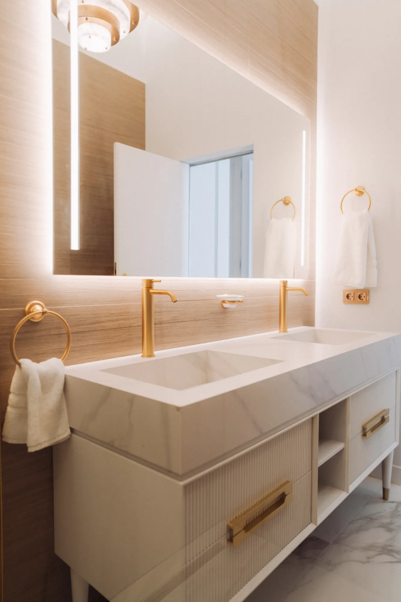Cadru 11 din Apartament la casă Cluj