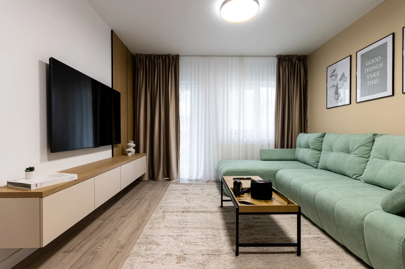 Cadru 9 din Warm Apartament
