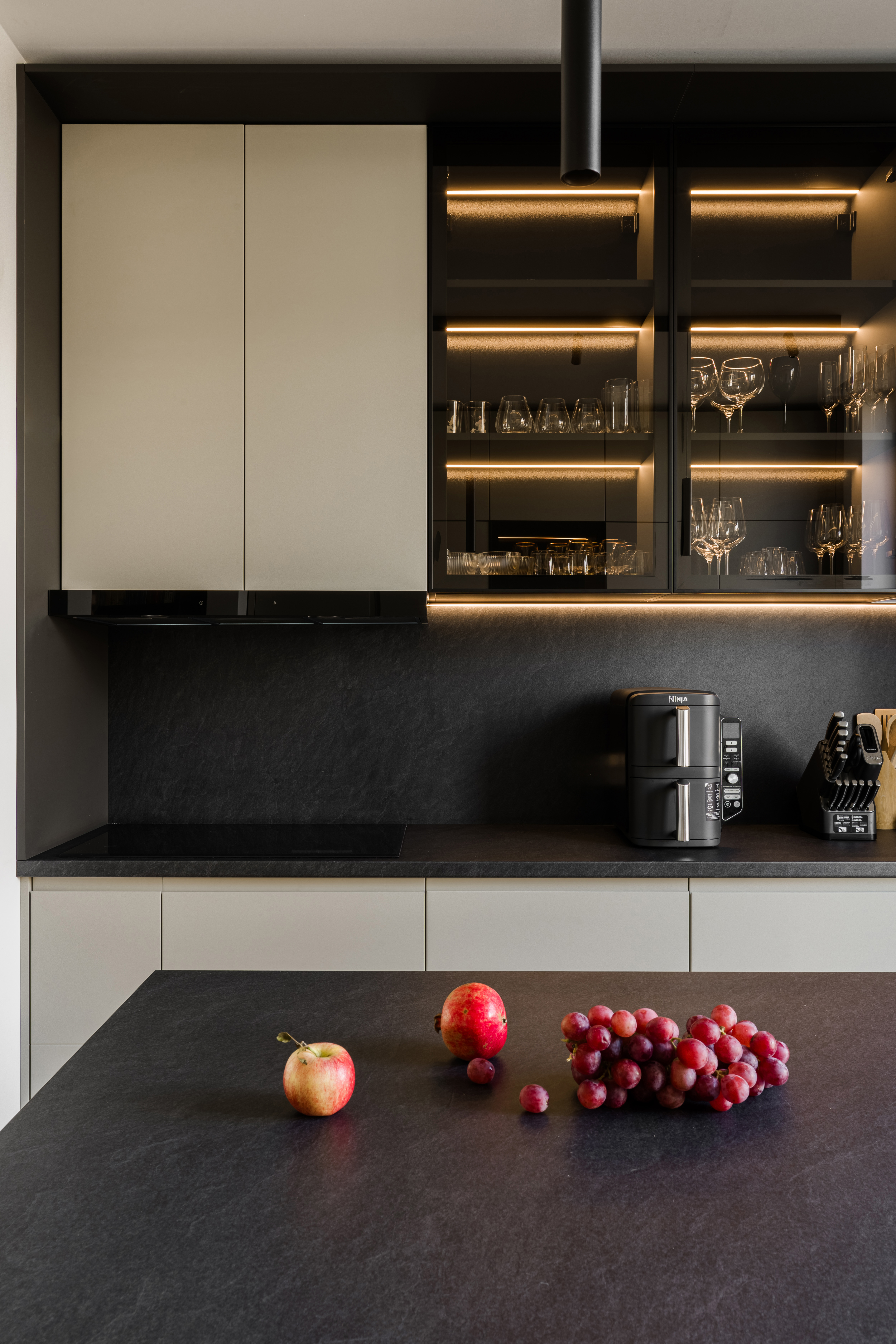 Cadru 6 din Open space organizat prin mobilier