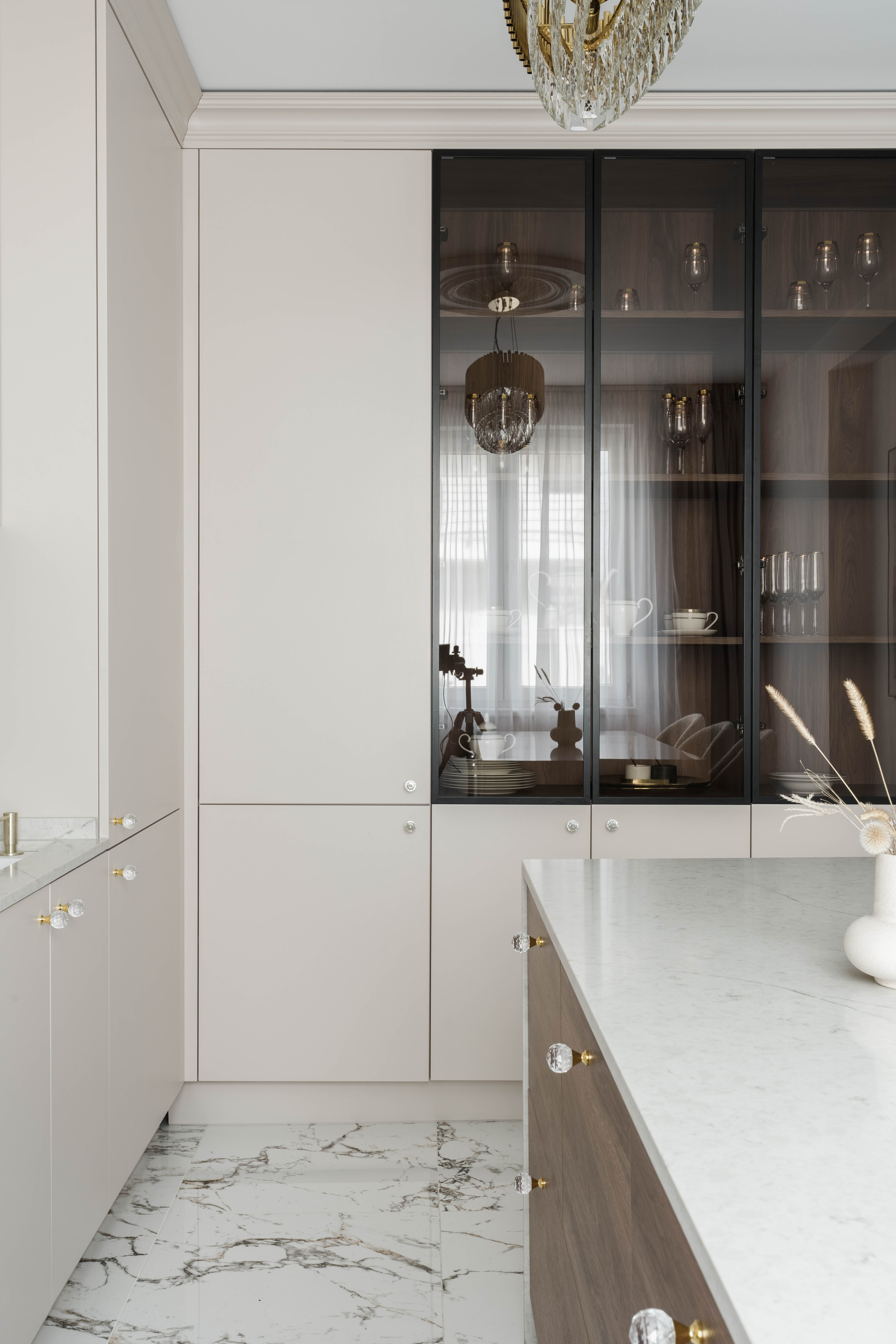 Cadru 3 din D Residence