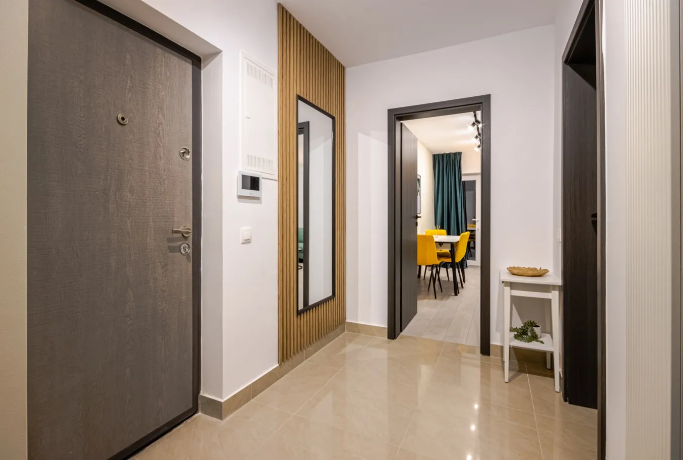 Cadru 9 din The Evergreen Apartament
