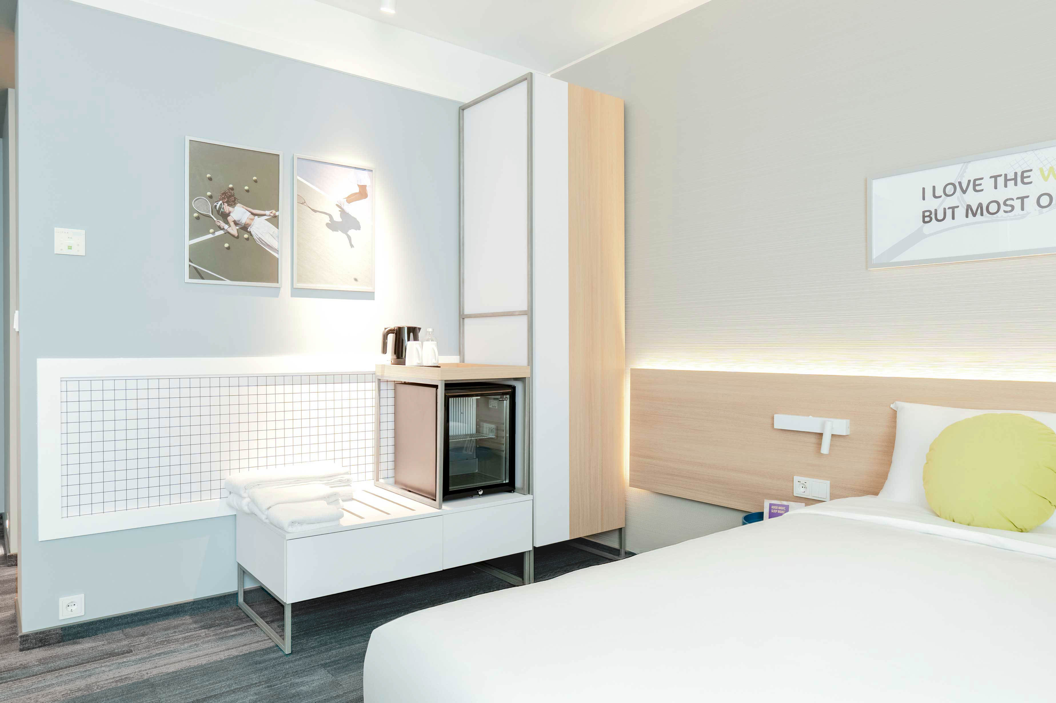 Cadru 10 din Ibis Tennis Hotel
